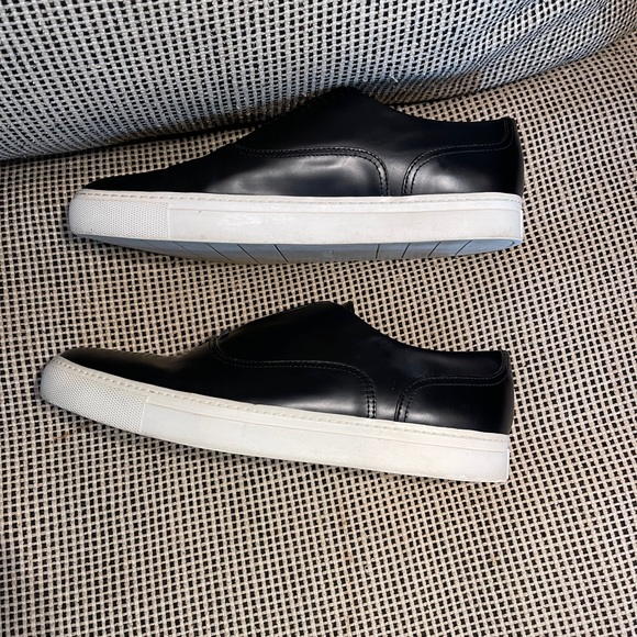 Vince Nelson Leather Slip-On Black Sneakers Women’s Size 9.5 Excellent Condition - Picture 8 of 13